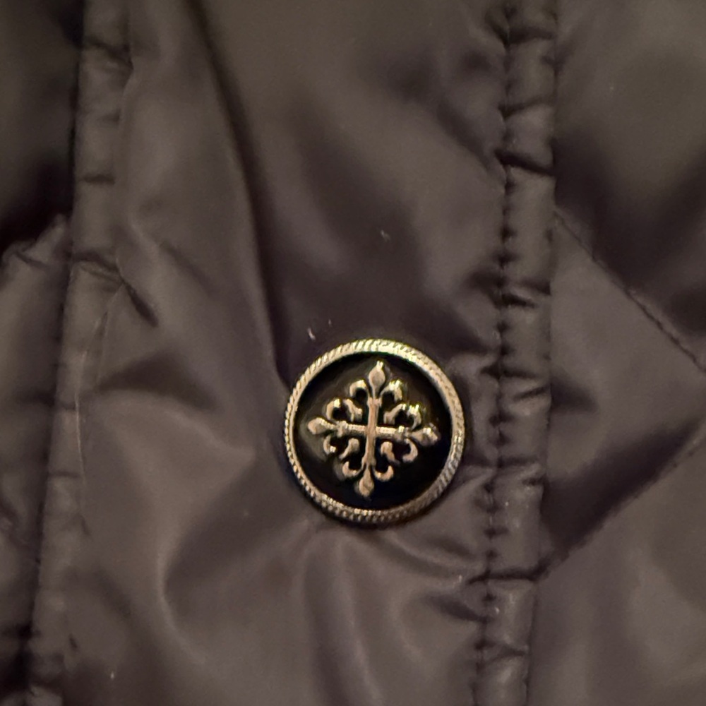 Gallery Women's Black Quilted Puffer Coat - Picture 5 of 9